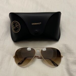 Ray-Ban Gold Aviator Sunglasses